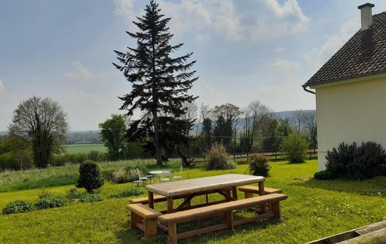 Gite Cottage Chaleureux En Pleine Campagne Vue Sur Les Monts Et Forets Et Le Chateau De Carrouges エクステリア 写真
